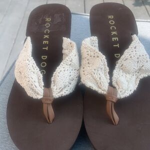 Rocket Dog crochet flip flops size 8